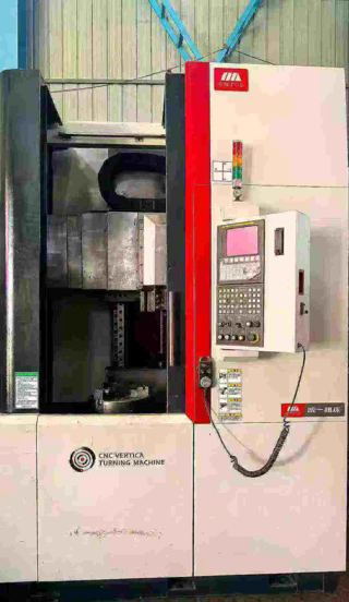 沈阳VTC5060数控立车，​参数如下
床身回转直径:700mm
切削高度:600mm
切削直径:550mm
主轴转速：50-2000rpm
主电机功率：22-30kw
X轴行程：320mm
Z轴行程:600mm
机床外形尺寸:3700x2265x3050mm
机床重量:9040kg
出厂日期:2015年
系统:发那科oi-TD系统，高配驱动电机，伺服主轴，带排削器
18寸液压卡盘 8工位刀塔-1