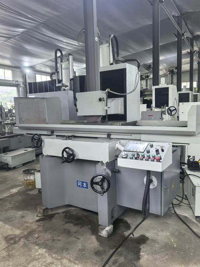 正品冈本510三轴自动精密大水磨，行程500乘1000，伺服电机下刀，精度一丝以内