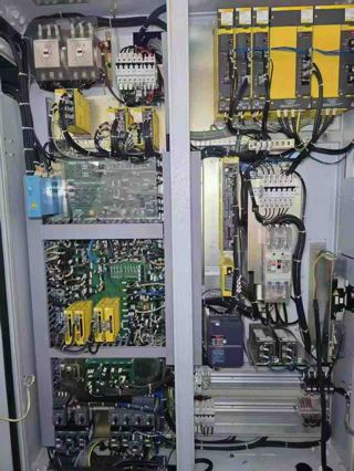 德马吉森精机NH4000DCG高速高精卧式加工中心，高配版发那科31iA系统，直驱电机无反向间隙，40把刀库，BT40主轴14000转，带中心出水，最大加工直径630，最大加工高度900，工件最大重量400KG，X轴行程560，Y轴行程560，Z轴行程630。带光栅尺，说明书资料齐全‎﻿⁠ ⁠⁠‎-8