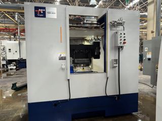 台湾东台TMH-400旋转工作台卧加
工作台:400*400
行程:510*510*510
BT40，8000转，30把刀
发那科0i-MF plus系统，主轴功率11kw
带中心出水，带排削机-3