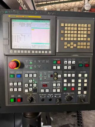 斗山1600立车
韩国斗山PUMA VTS 1620数控立车
跨越横梁摆动毫米800
最大回转直径毫米2000
推荐回转直径毫米1600
最大回转高度毫米1556
X轴行程：2000
Z轴行程：960 
刀库容量   18
主轴驱动机构齿轮传动-3