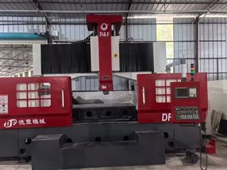 重型德丰2020桥式龙门加工中心，三轴行程2000*2000*1100，Fanuc MD系统，BT50主轴-2