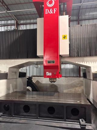 重型德丰2020桥式龙门加工中心，三轴行程2000*2000*1100，Fanuc MD系统，BT50主轴-6
