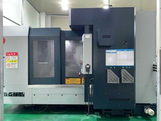 台湾新虎将GT-175V高速龙门加工中心/带刀库，行程1200*720*500工作台1200*720门宽1000门高700/HSK-A63主轴，24000转，西门子系统/三轴THK滚柱线轨，丝杆中空内冷/选配海德汉光栅尺，波龙对刀仪/2014年产/不改铭牌不翻新/在位使用中-2