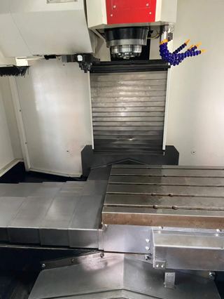 台群精机T-856L两线一硬加工中心同款2台，发那科oi–mf plus系统，台湾睿莹皮带主轴8000转，配双螺杆排削器，24T刀臂式刀库，精密模具/零件加工利器！2024年出厂安装少用-6