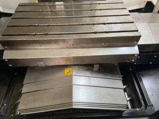 台群精机T-856L两线一硬加工中心同款2台，发那科oi–mf plus系统，台湾睿莹皮带主轴8000转，配双螺杆排削器，24T刀臂式刀库，精密模具/零件加工利器！2024年出厂安装少用-5