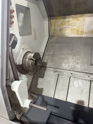 起亚SKT LM21车床，带动力头，带C轴，8寸卡盘主轴，行程230X520-5