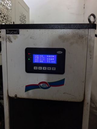 鸿天驰U380五轴机一台，新代220MA-5系统，BBT40主轴15000转，带刀库，支持五轴联动，带刀尖跟随-8