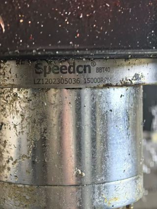 鸿天驰U380五轴机一台，新代220MA-5系统，BBT40主轴15000转，带刀库，支持五轴联动，带刀尖跟随-5
