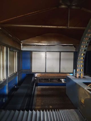 大簇激光切割机3015一台，双交换工作台-6