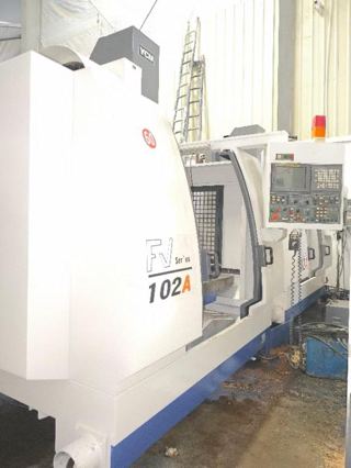 台湾YCM永进FV-102A加工中心，三轴日本THK线轨，行程1020*520*550，主轴BT40/12000转，带刀臂式刀库24把刀，发那科MXP-200i系统，带螺杆排销机-2