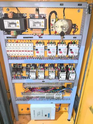 326,桂北磨床M7163X1250金典款内置电机9千瓦，新机精度-8