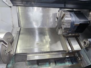 332，韩国斗山PUMA4005，A2-11主轴，过棒料117.5，配18寸三千里液压卡盘，主轴带齿轮箱 /重切神器，回转直径790，最大工件加工长度1042mm，两轴重型硬轨，12工位伺服液压刀塔,机床安装少用，新机品质精度。-4