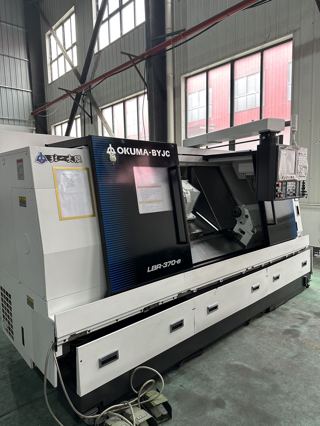 343，北一大隈LBR-370-e数控车床，同款3⃣️台
OSP- P300LA-e系统
8寸卡盘，12工位刀塔，带尾座
X/Z轴行程:260×1020mm
最大回转直径;530mm
最大加工长度:1000mm
主轴最大转速:4500r/min
2023出厂-1