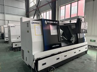 343，北一大隈LBR-370-e数控车床，同款3⃣️台
OSP- P300LA-e系统
8寸卡盘，12工位刀塔，带尾座
X/Z轴行程:260×1020mm
最大回转直径;530mm
最大加工长度:1000mm
主轴最大转速:4500r/min
2023出厂-2