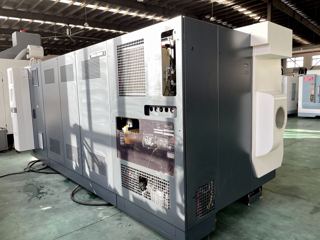 344，德玛吉CTX beta1250车铣复合
2017年电主轴，带Y轴，2支动力头，探头，尾座，排屑机；
最大回转直径700
最大切削直径410
带尾座的最大工件长度(可加工长度）1,300
主轴(标配)ISM 102
内置主轴电机(ISM)带C轴(0.001°) 4,000
刀塔刀座，基于VDI/DIN 69880  12*VDI 40+6 Blocktool
动力刀数量/最高转速12/4,000
刀塔滑座(上刀塔）
X/Y/Z 300/±60/1,300
机床重量7,650kg
配备 SIEMENS 和ShopTurn 3G数控系统的 CELOS：21.5" ERGOlineControl 多点触控面板-7