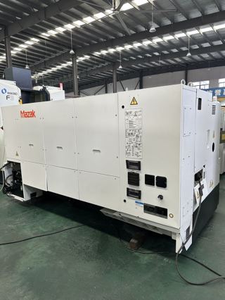 348，马扎克QTE‑300L加长版数控车床
10寸液压卡盘、12工位，带液压尾座
发那科Plus系统，转数5000rpm
主轴通孔Φ91mm，最大棒料Φ80mm
床身最大回转直径：695mm
最大加工直径Φ340mm
最大加工长度：1054mm
X/Z轴行程：215*1055mm
快移30m/min，带排屑器
整机净重：5000kg，2021年出厂-7