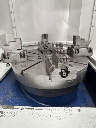 351，台湾荣田VL-86CM高速数控车铣
发那科TF系统（阿尔法电机驱动）
带12把刀库，工作台直径:800mm
最大旋径:1100mm
最大切削径:900mm
最大切削高度:650mm
最大加工物重量:2,000 公斤
主轴转速:5-600 高、低二档,二段变
滑枕刀座面至工作台面高度:1175mm
带自动排销机，2017年出厂-4